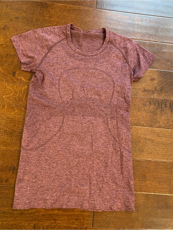 lululemon athletica Tops - Lululemon Swiftly Tech Short Sleeve 2.0 Tee Heathered Mauve Maroon Size 10